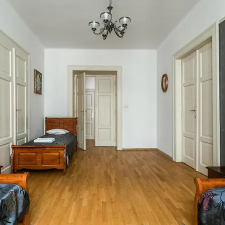 The Spiski Palace Apartments Kraków Zewnętrze zdjęcie